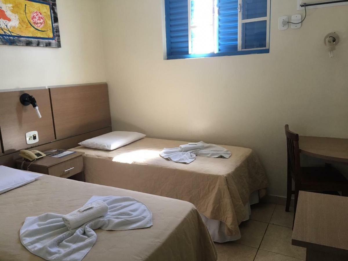 אלפנאס Hotel Vila Rica מראה חיצוני תמונה